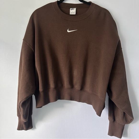 Nike Tops - Nike Women's Oversized Crewneck Sweatshirt